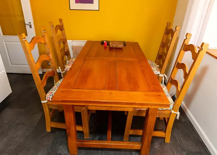 Homestay Twin Beds With Private Bathroom At Fir Tree *