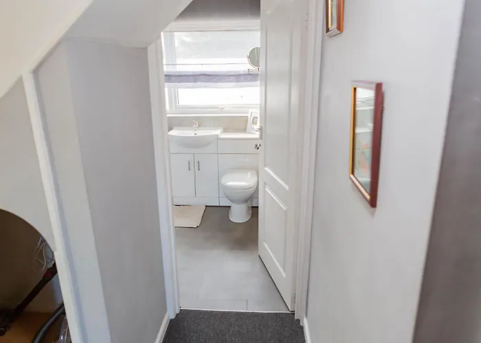 Accommodatie bij particulieren Twin Beds With Private Bathroom At Fir Tree